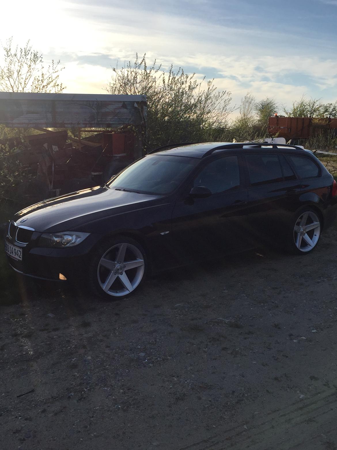 BMW E91 320d touring steptronic billede 2