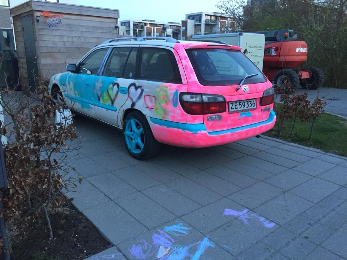 Mazda 626 st. Car billede 7