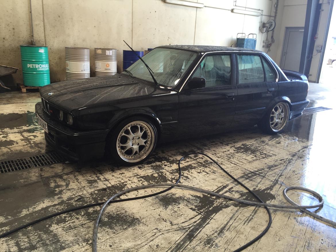 BMW E30  325i mtech billede 8