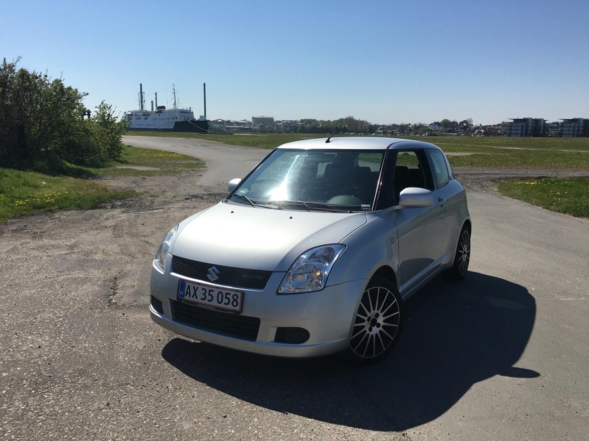 Suzuki SWIFT billede 4