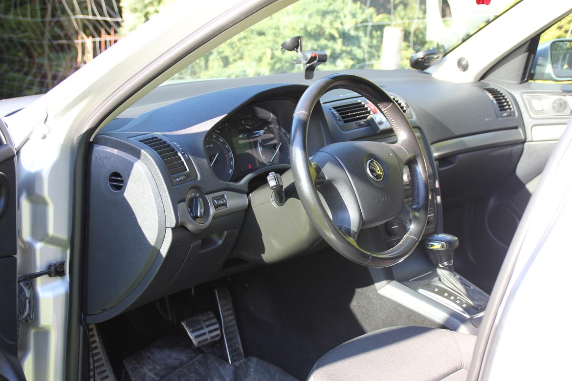 Skoda Octavia 2.0TDI DSG Elegance Combi (SOLGT) billede 11