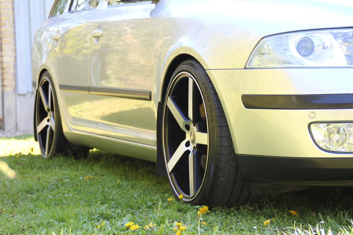 Skoda Octavia 2.0TDI DSG Elegance Combi (SOLGT) billede 5