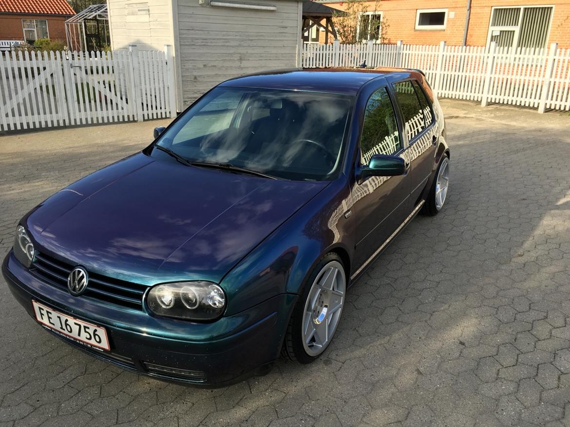 VW Golf 4 billede 1