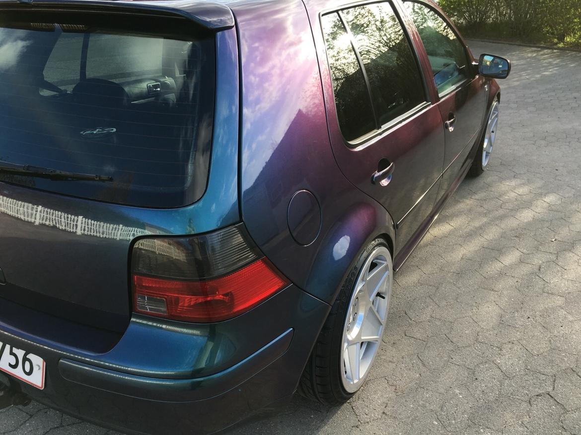 VW Golf 4 billede 2