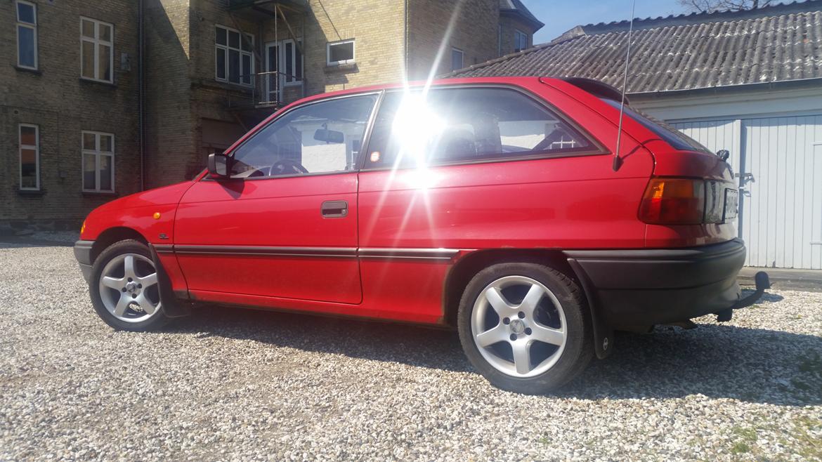 Opel Astra F Hatchback billede 1