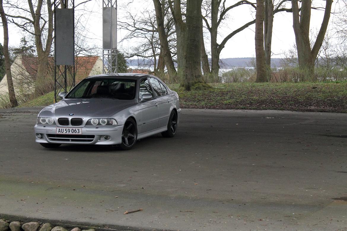 BMW E39  billede 1