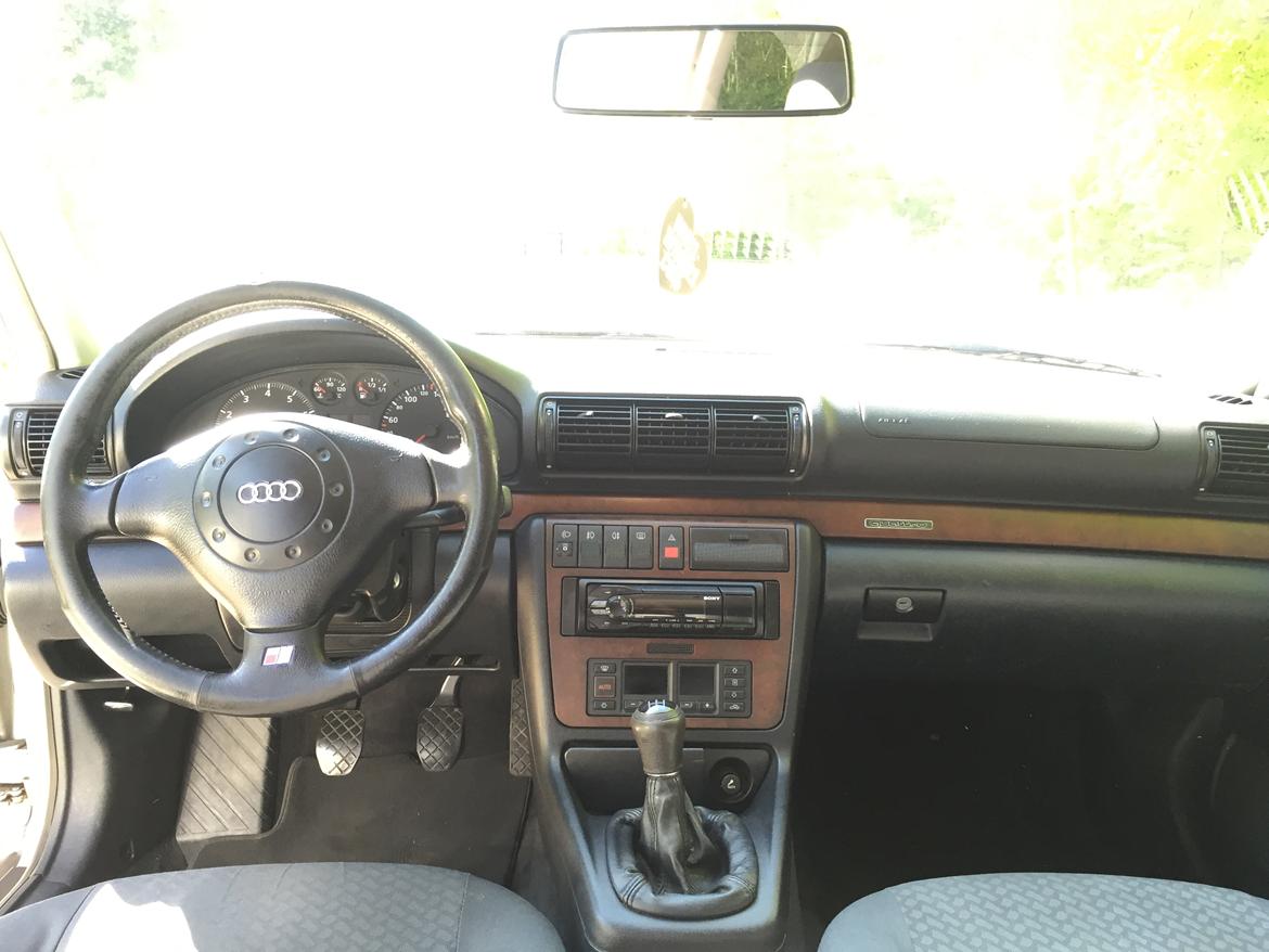 Audi A4 1,8 Turbo Quattro billede 11