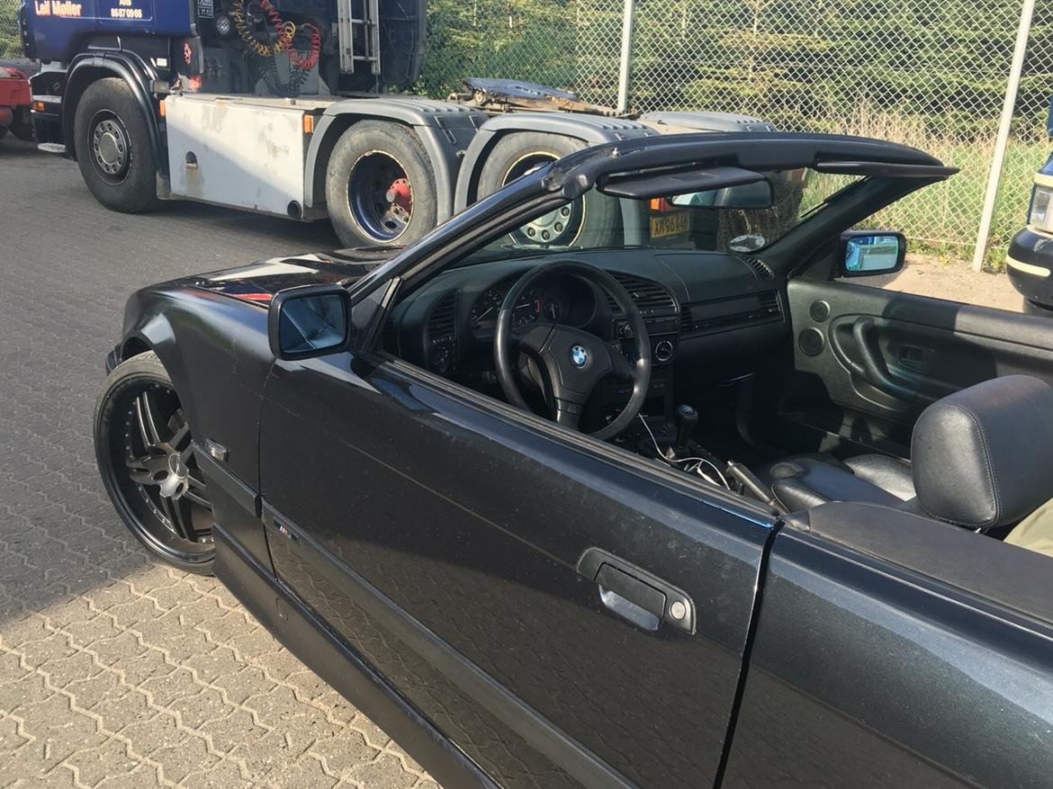 BMW 318i cabriolet billede 12