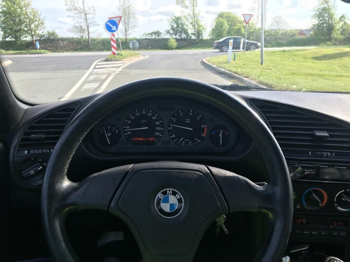 BMW 318i cabriolet billede 15