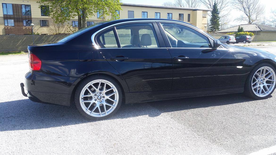 BMW E90 325i billede 4