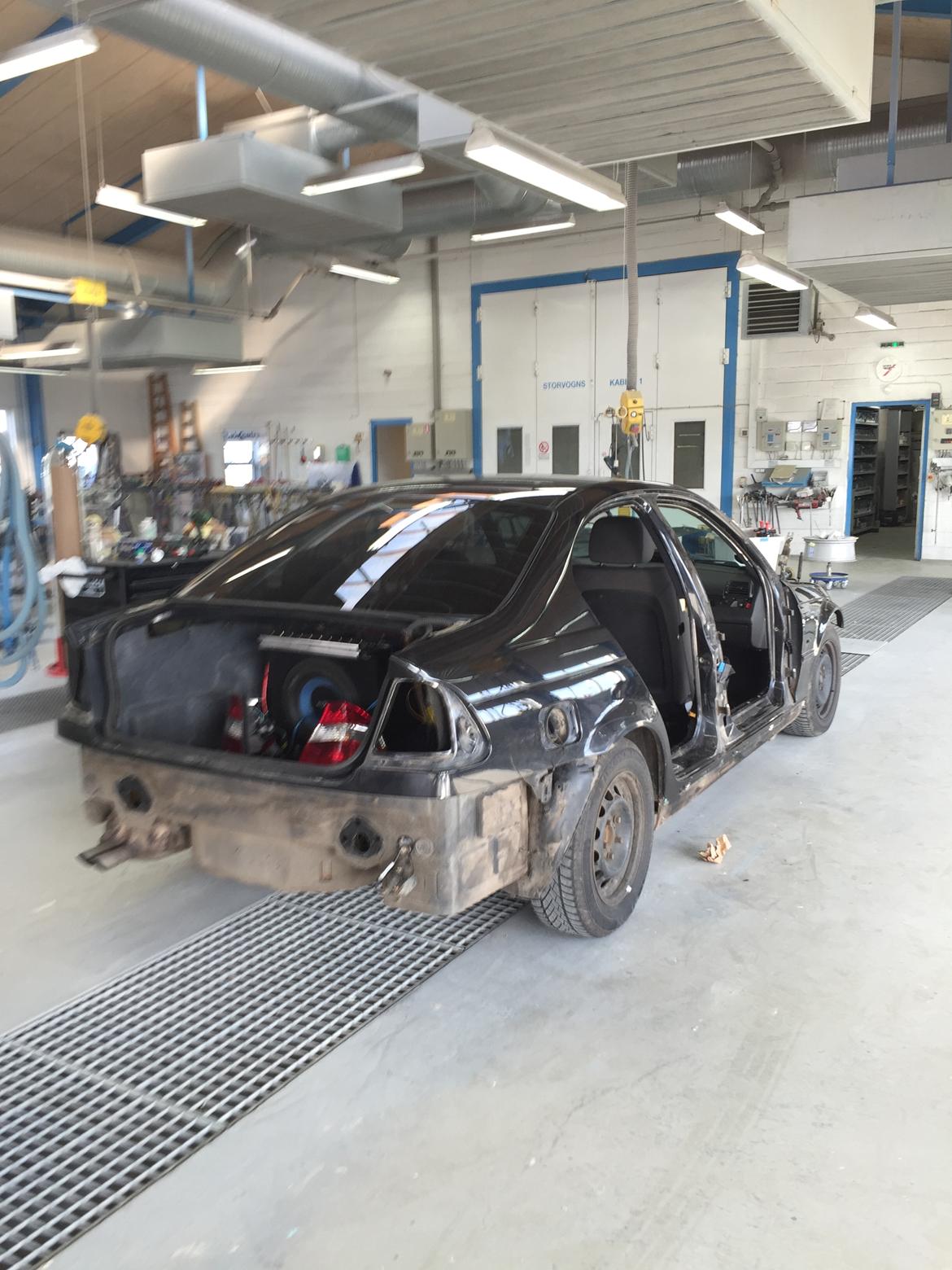 BMW E46  sedan 4 dørs  billede 10