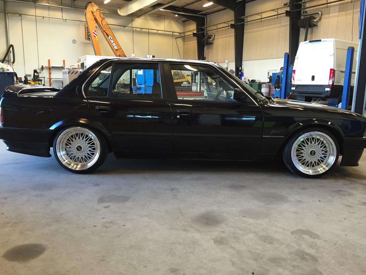 BMW E30  325i mtech billede 7