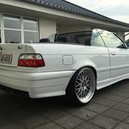 BMW 328I Cabriolet
