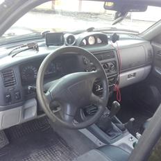 Mitsubishi pajero sport gls 2.5 tdi