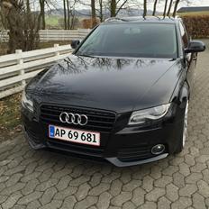 Audi A4 B8 S-Line 2.0 TDI // SOLGT