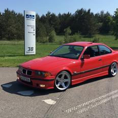 BMW E36 320i Coupé 