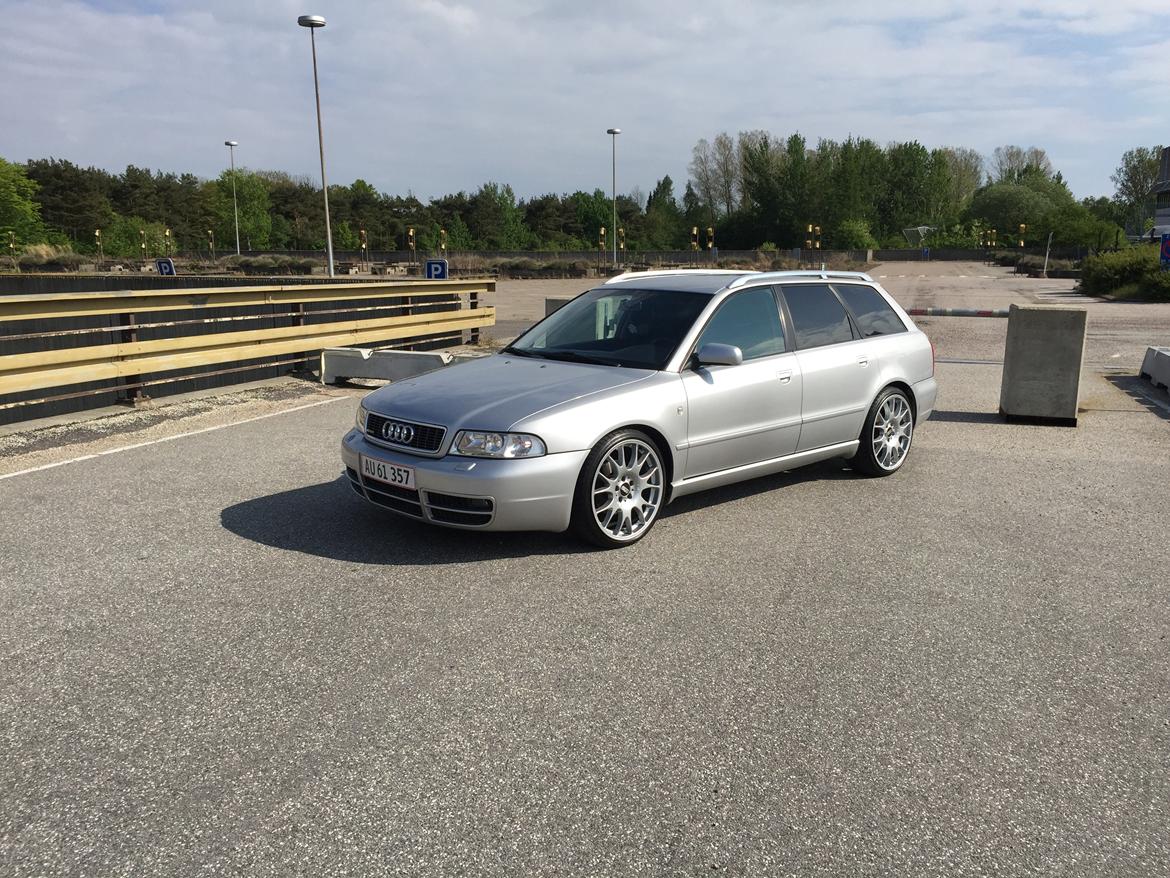 Audi A4 1,8 Turbo Quattro billede 1