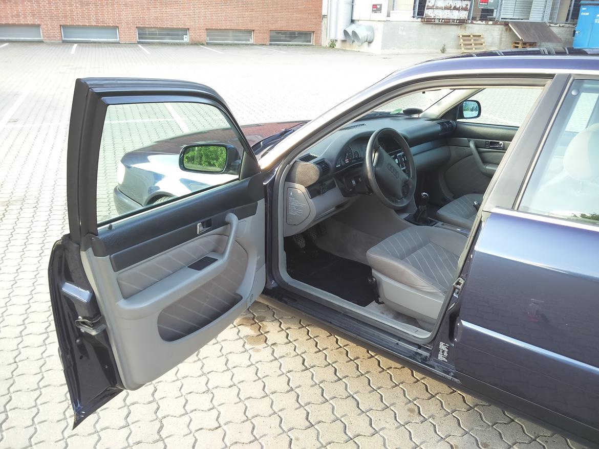 Audi A6 C4 2.6 billede 11