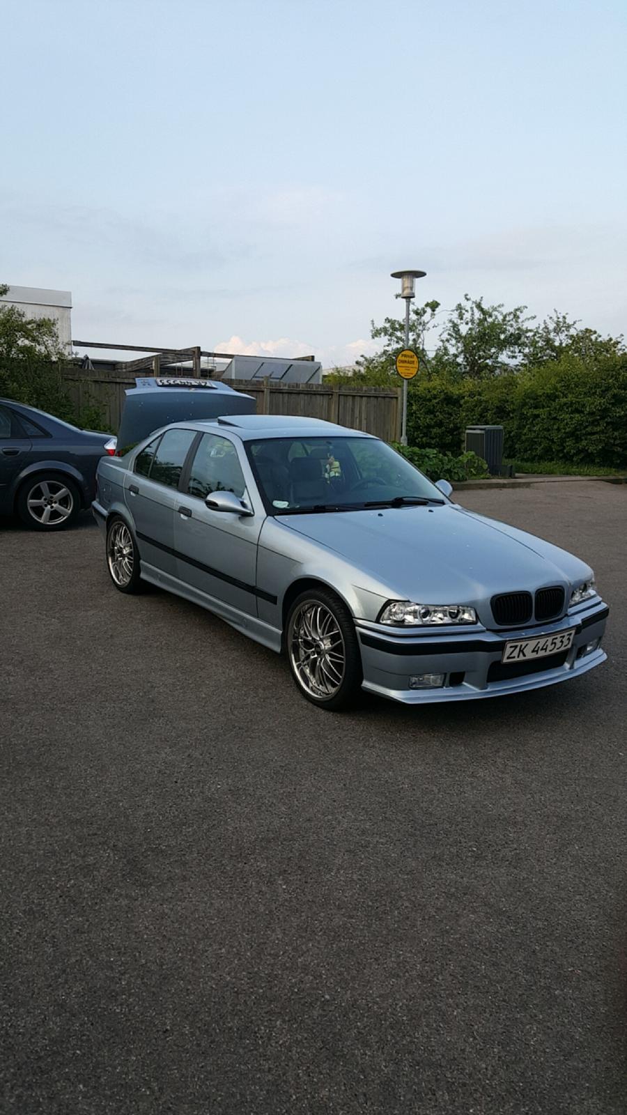 BMW 320i E36. billede 1