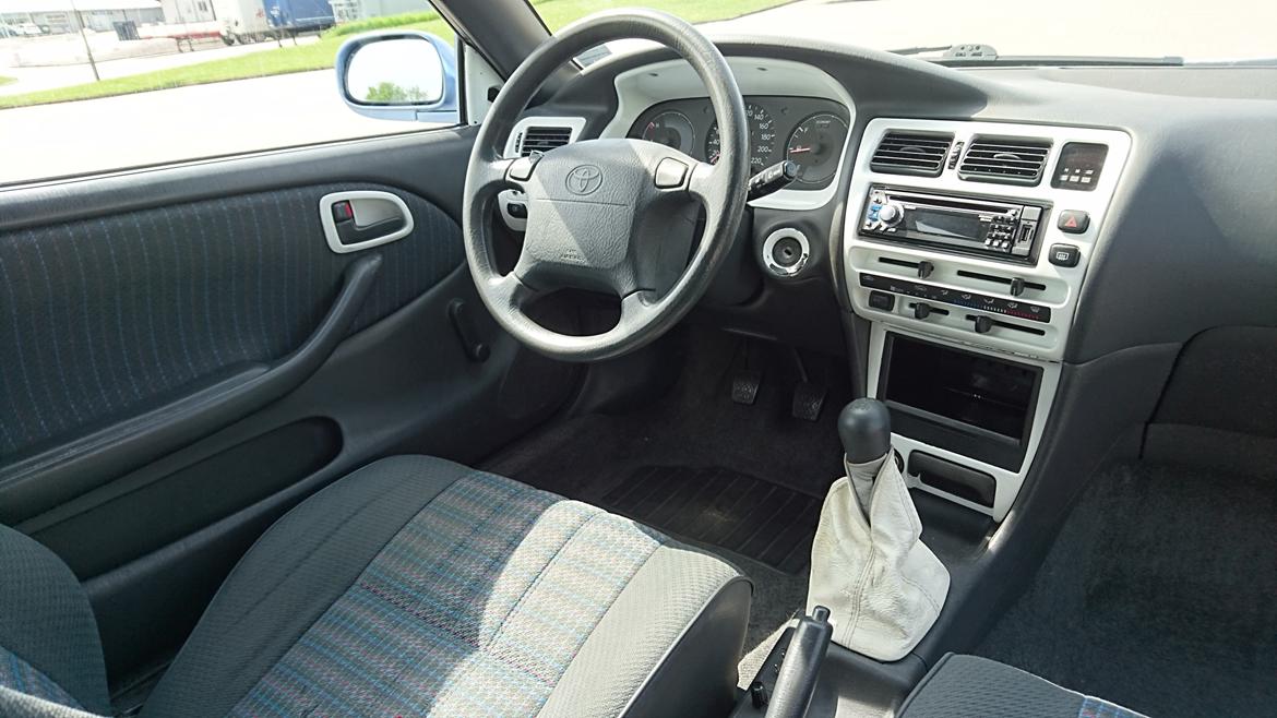 Toyota Corolla - [SOLGT] - Hvide detajler billede 14