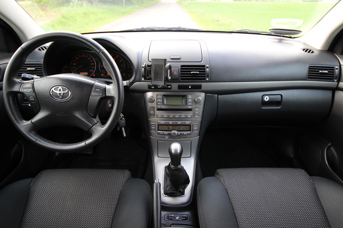 Toyota Avensis 1,8 st. car SOL billede 12