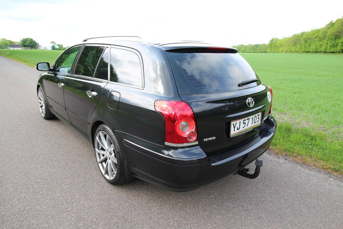 Toyota Avensis 1,8 st. car SOL billede 10