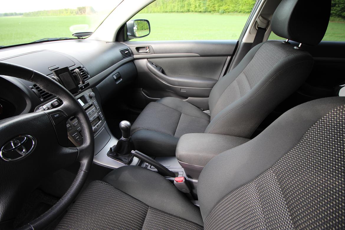 Toyota Avensis 1,8 st. car SOL billede 19