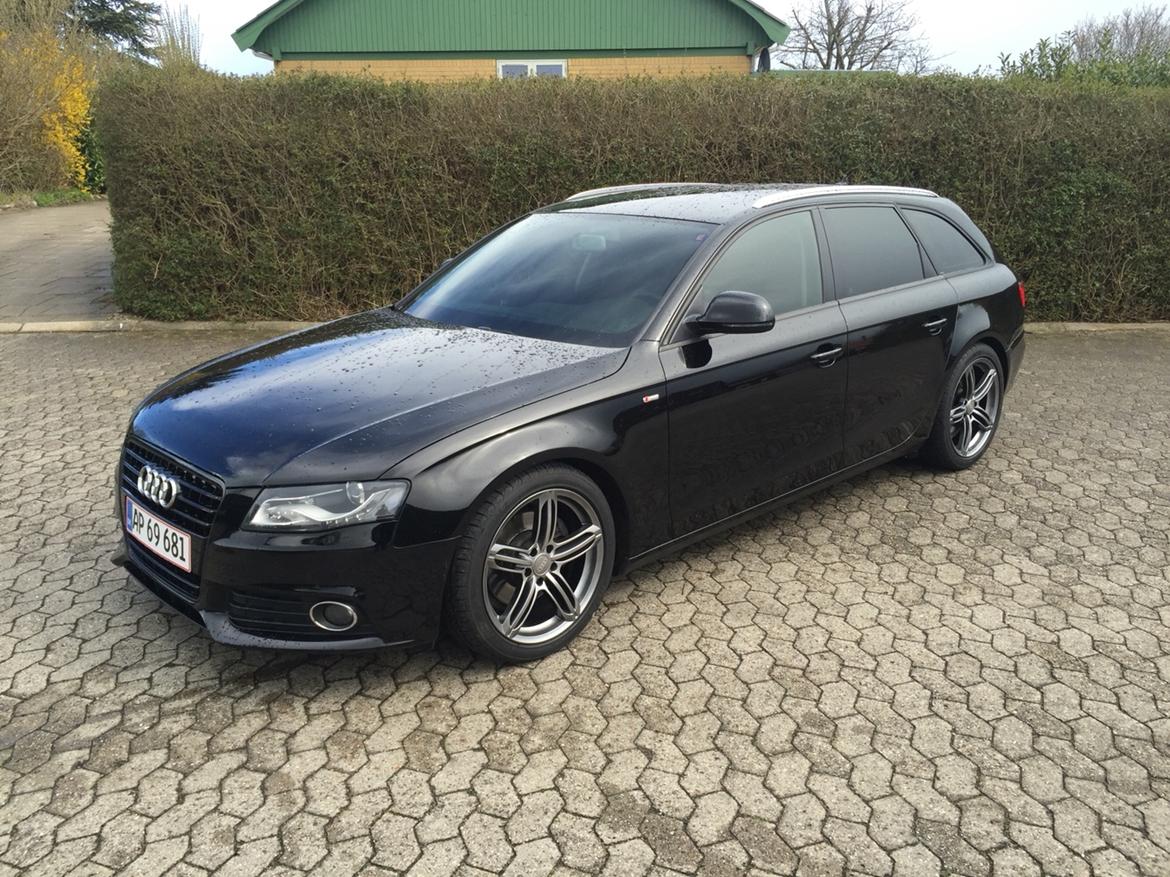 Audi A4 B8 S-Line 2.0 TDI // SOLGT billede 9