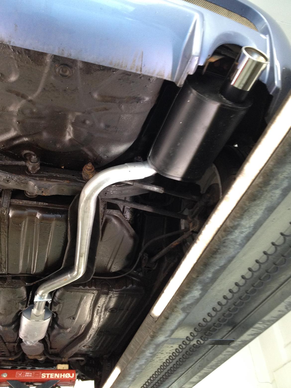 Toyota Corolla - [SOLGT] - Den flotte undervogn og det "nye" udstødningssystem fra Remus (2014) billede 20