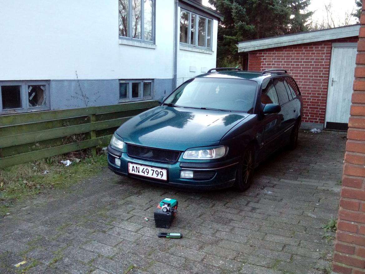 Opel Omega B Caravan billede 2