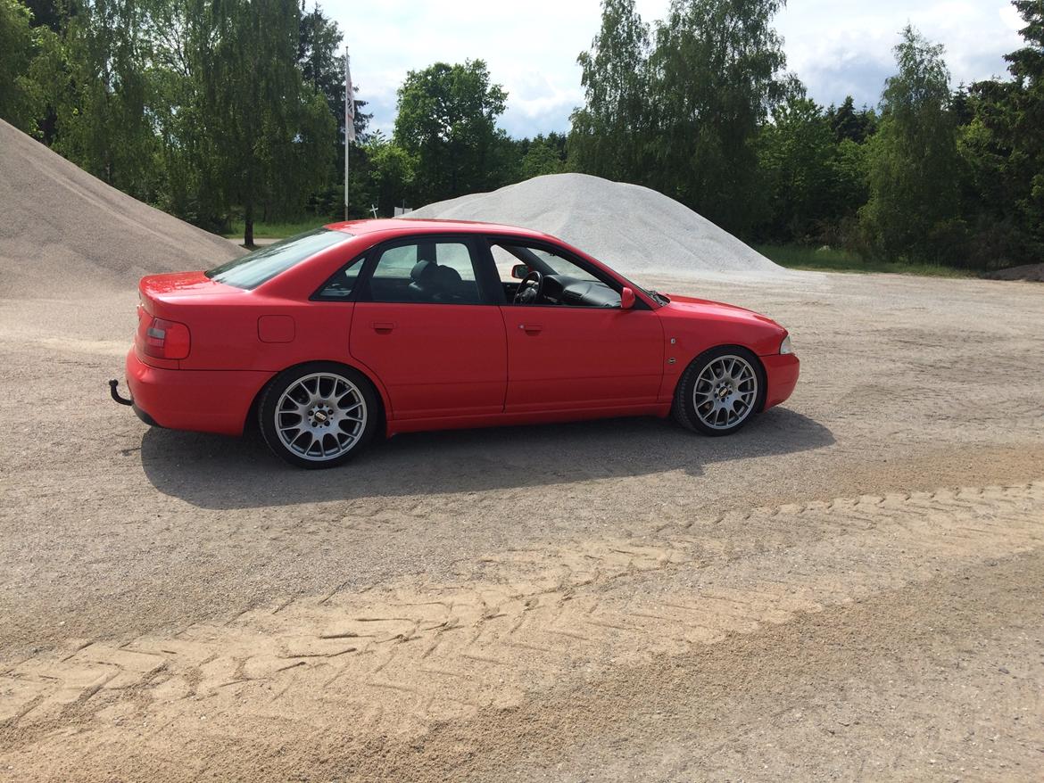 Audi A4 1.8 T quattro billede 7
