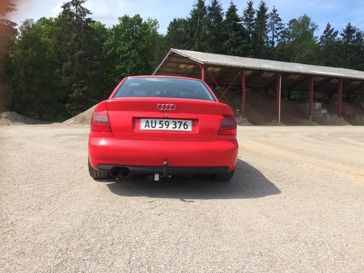 Audi A4 1.8 T quattro billede 9