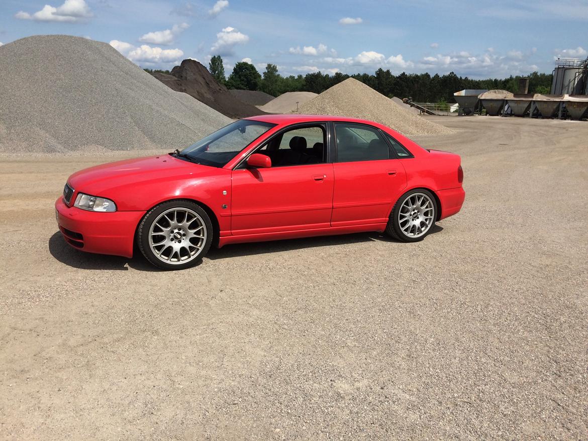 Audi A4 1.8 T quattro billede 10