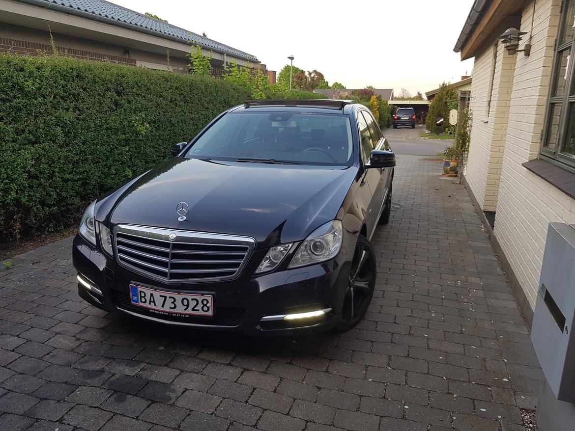 Mercedes Benz E220 avantgarde  billede 3