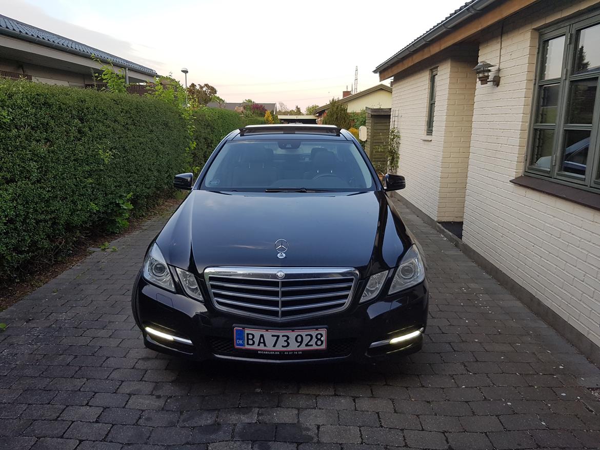 Mercedes Benz E220 avantgarde  billede 4