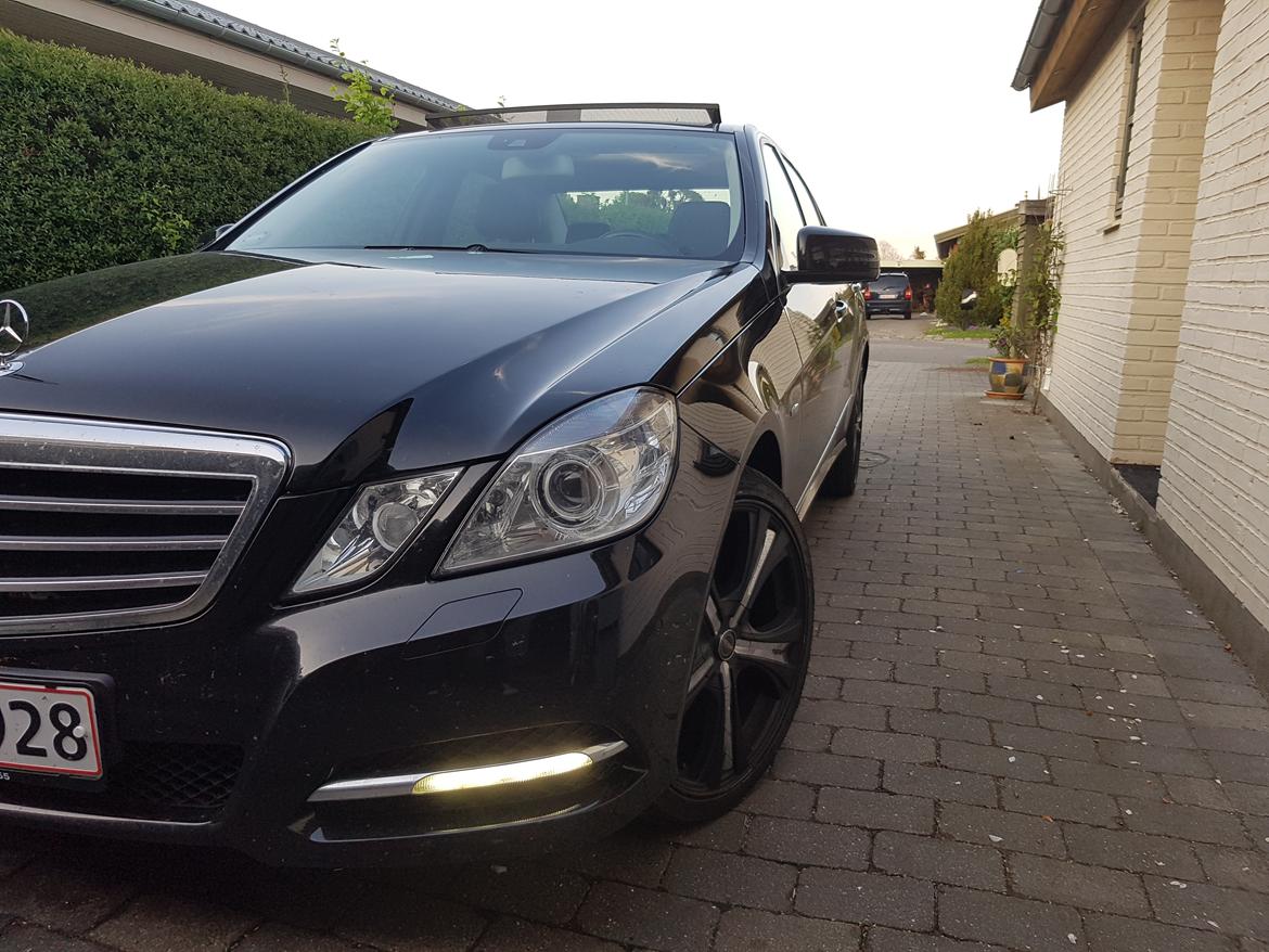 Mercedes Benz E220 avantgarde  billede 9