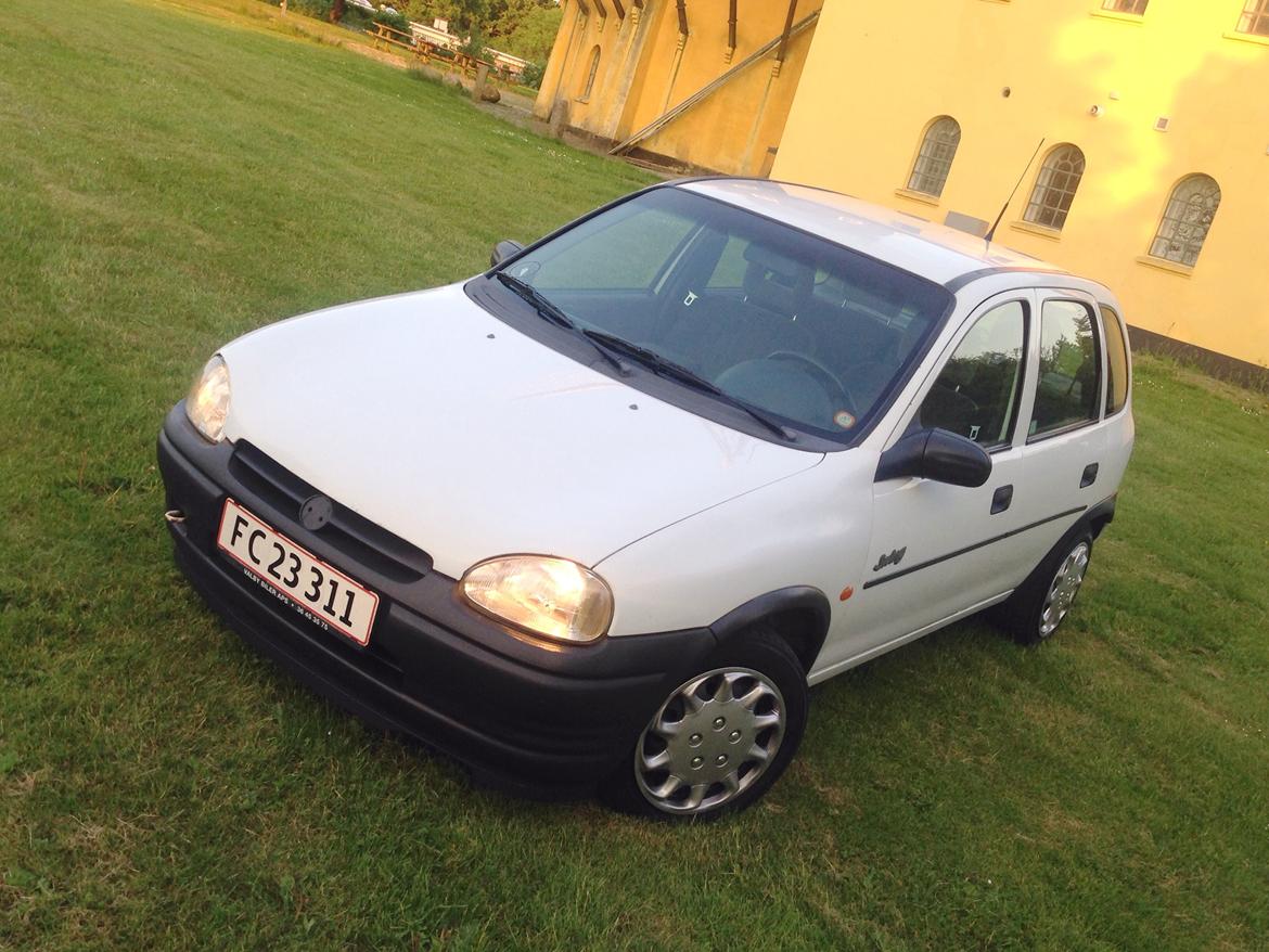 Opel Corsa 1.4 8V Swing SOLGT billede 1