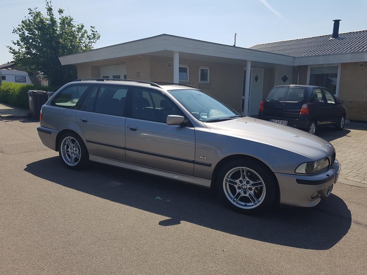 BMW 528ia touring billede 2