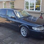 Saab 900 se hirsch