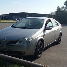Nissan primera P12