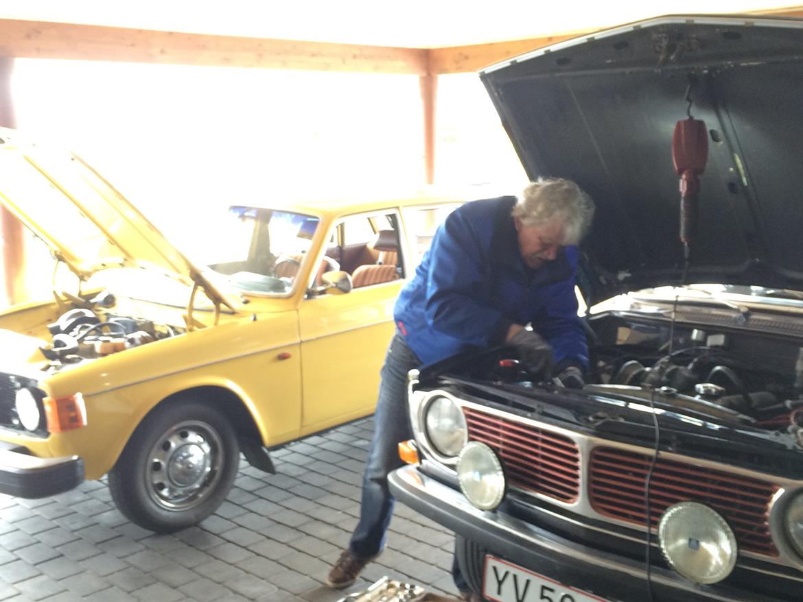 Volvo 144 de luxe ( Fru. Gyldenkål ) - Sådan ser søndagshygge ud hos os.  billede 14