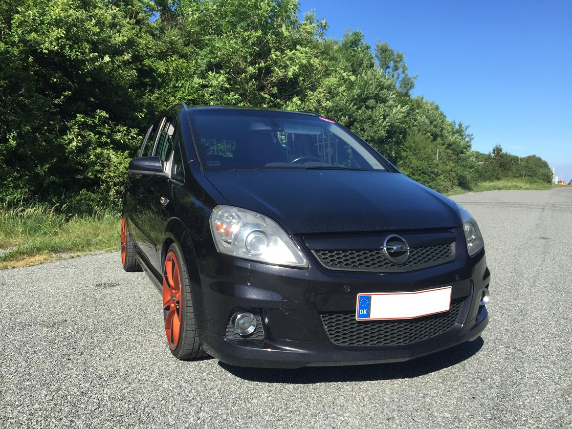 Opel Zafira B OPC billede 2