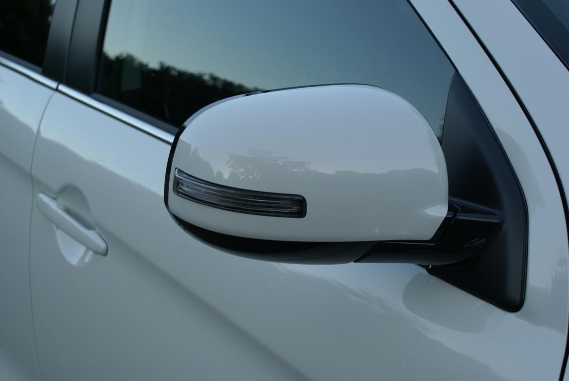 Mitsubishi AXS 1,6 Benzin Silky White billede 16