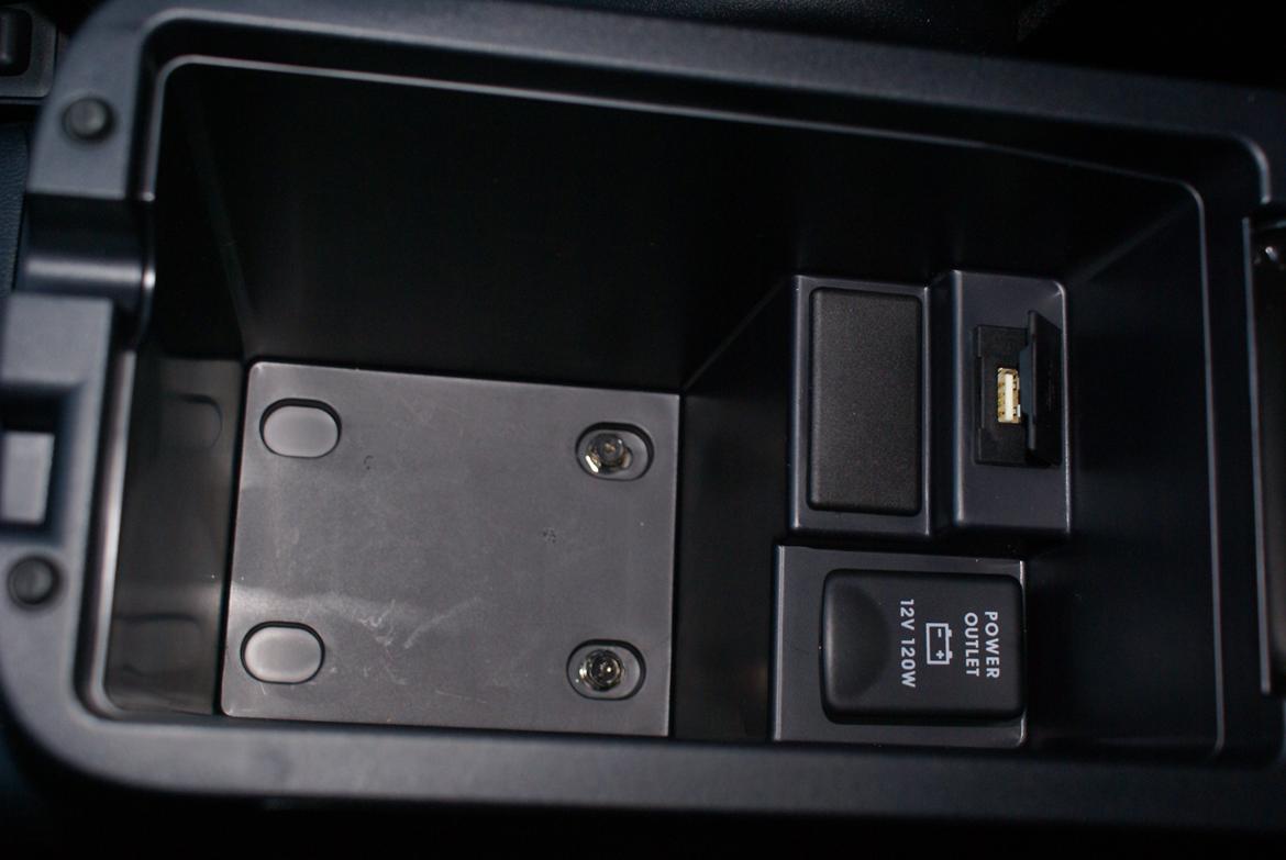 Mitsubishi AXS 1,6 Benzin Silky White billede 12