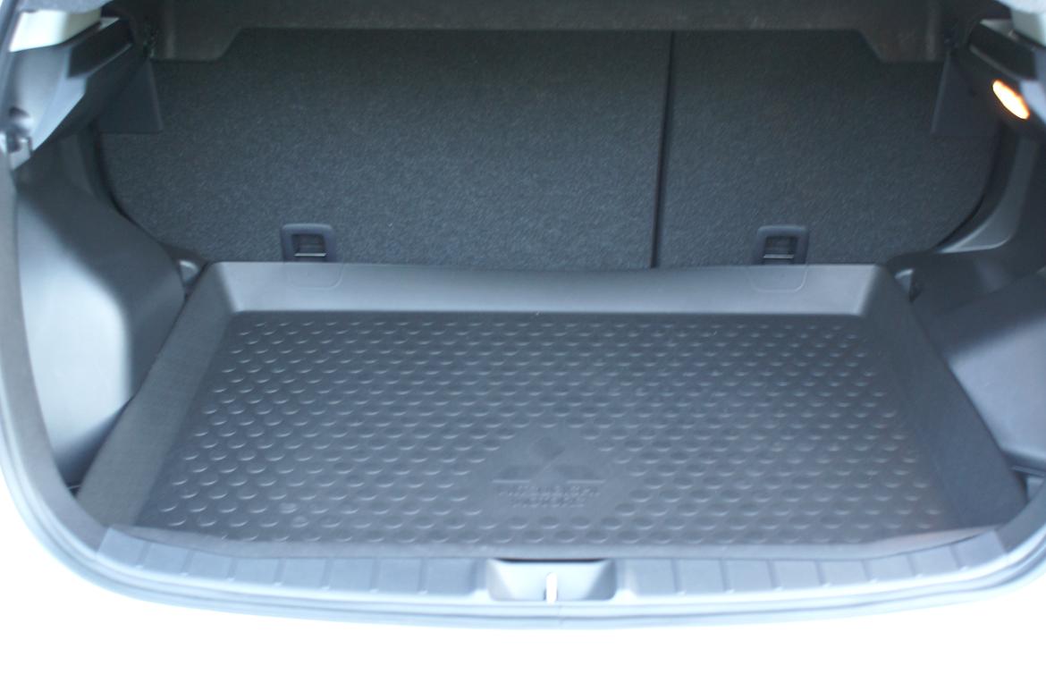 Mitsubishi AXS 1,6 Benzin Silky White billede 19