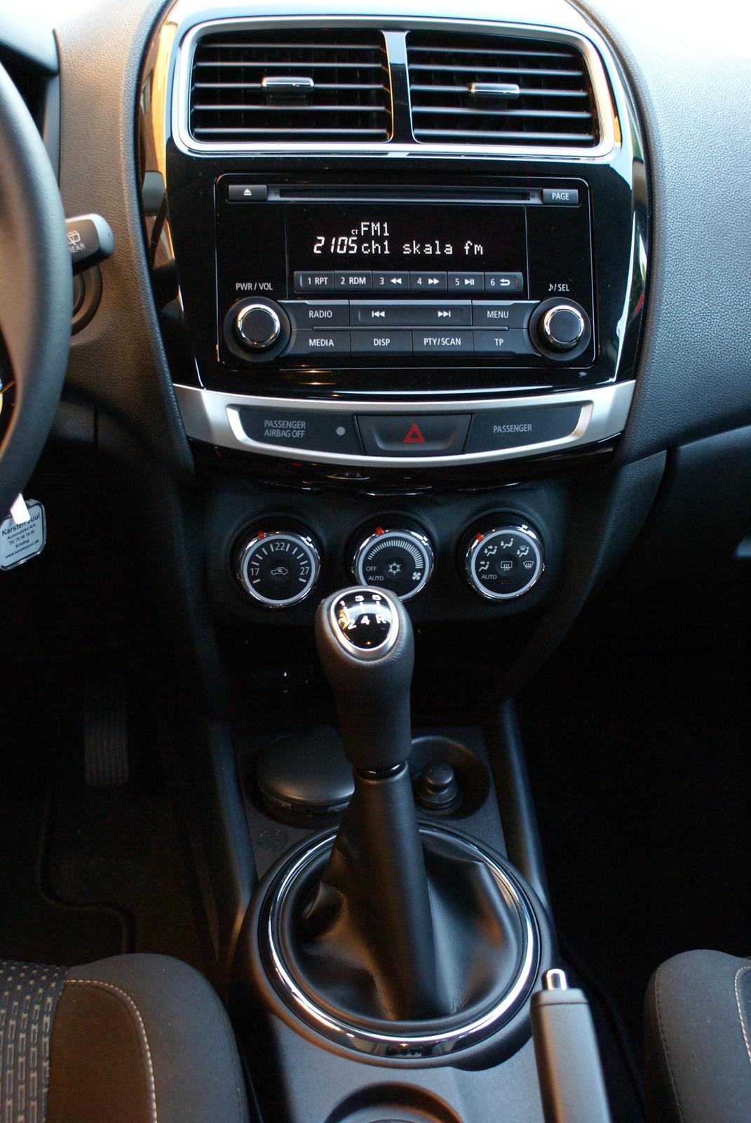 Mitsubishi AXS 1,6 Benzin Silky White billede 8