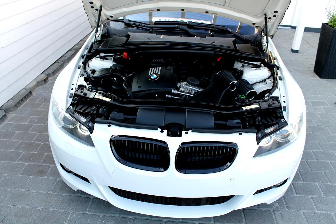 BMW E92 335i TwinTurbo M-Tech - White Pride!  billede 15