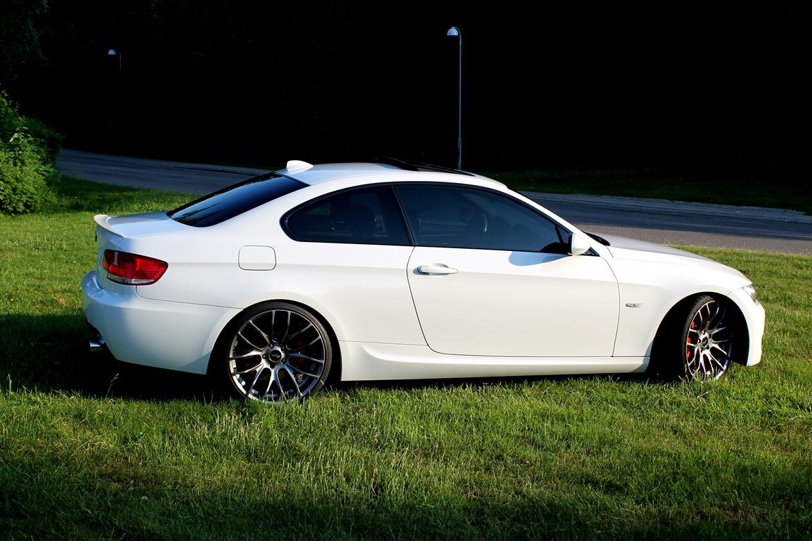 BMW E92 335i TwinTurbo M-Tech - White Pride!  billede 2