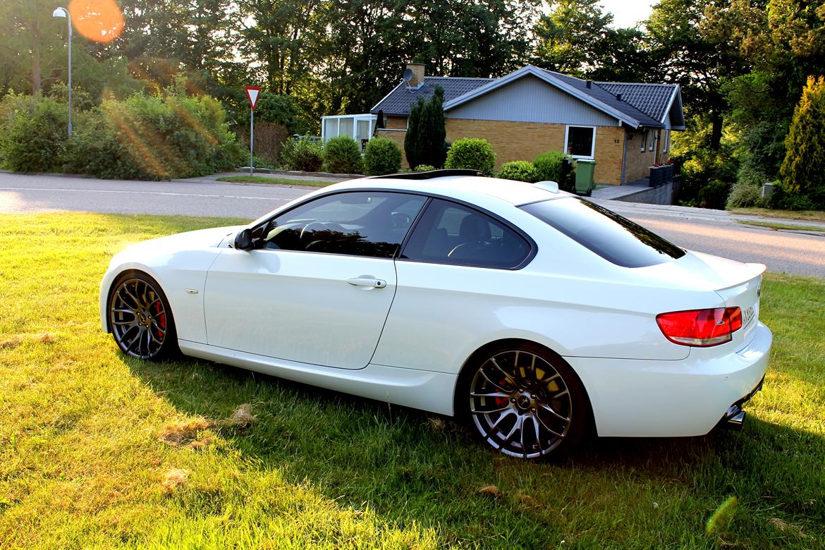 BMW E92 335i TwinTurbo M-Tech - White Pride!  billede 1