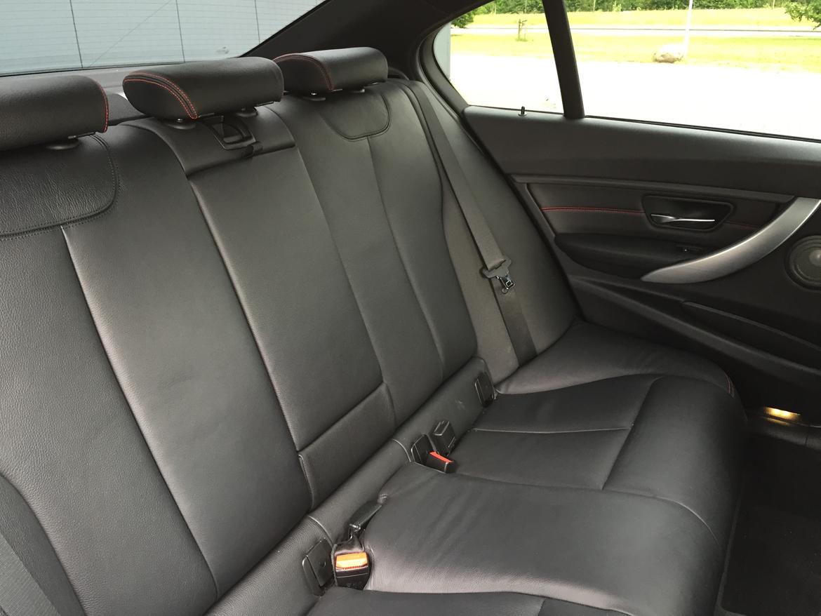 BMW 328i F30 sportline (solgt august 2023) billede 14